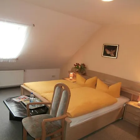 Gaestehaus Hess - Kleine Pensión