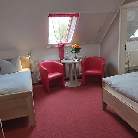 Gastehaus Hess - Das Kleine 3* Гюстров
